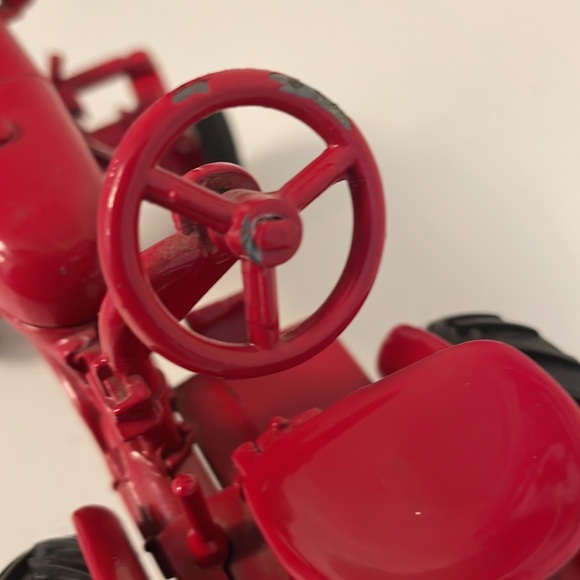 ERTL Red Cast Iron Tractor - Picture 9 of 10